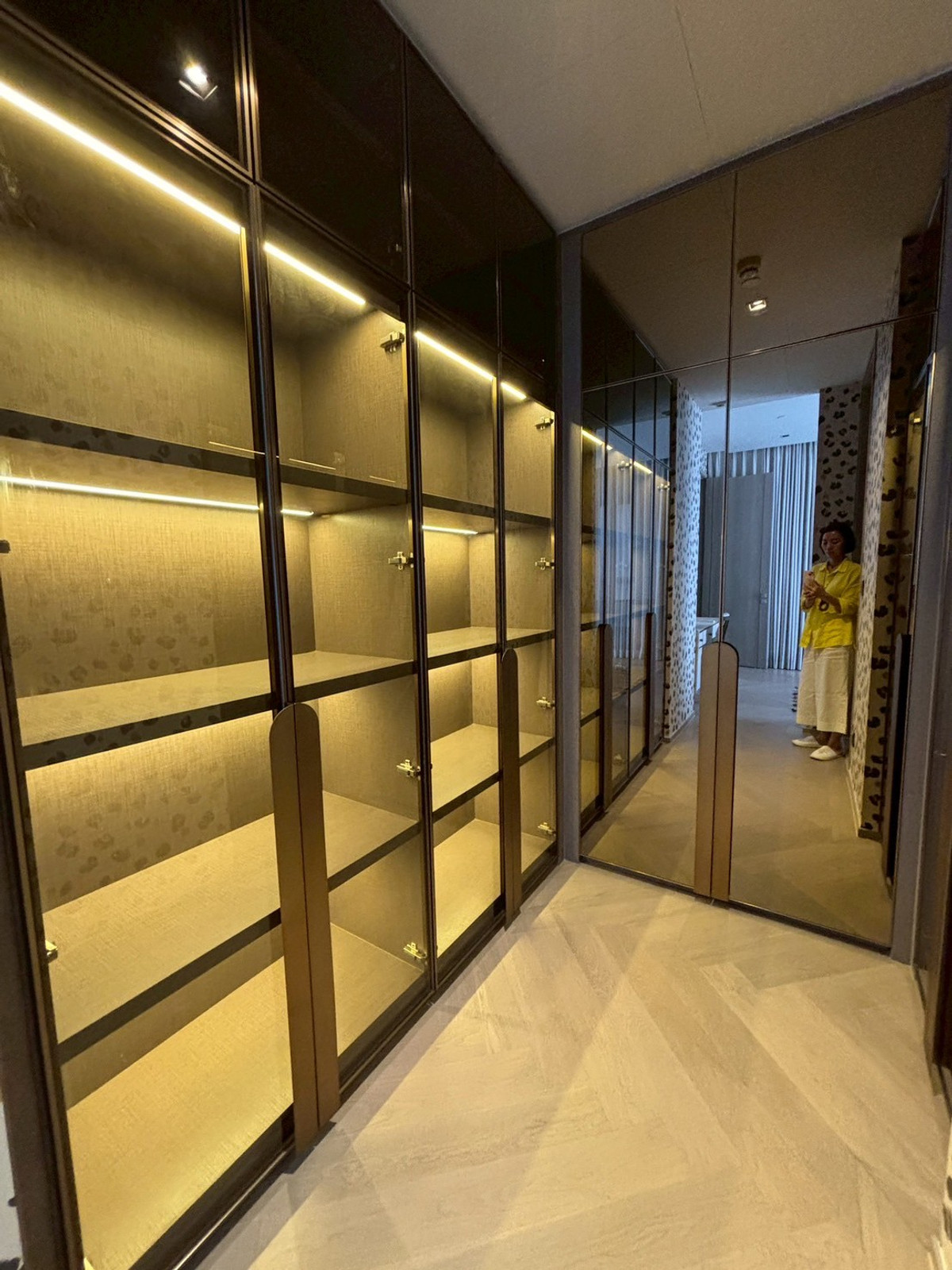 ขายคอนโดสาทร นราธิวาส : คอนโดห้อง Duplex 2 ห้องนอน ที่ The reserve sathorn , Contact 062-496-6454