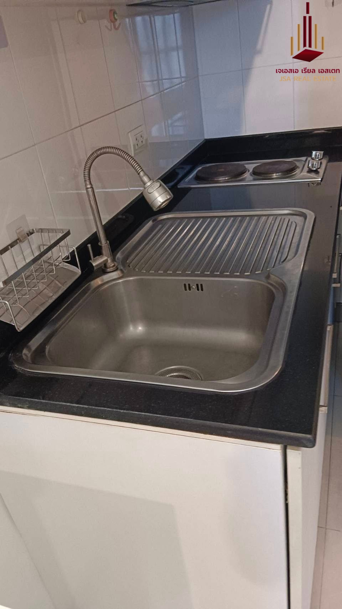 For RentCondoRatchadapisek, Huaikwang, Suttisan : ✨ For Rent: The Kris Extra 4 Condo ✨ 💰 Only 10,000 THB/month