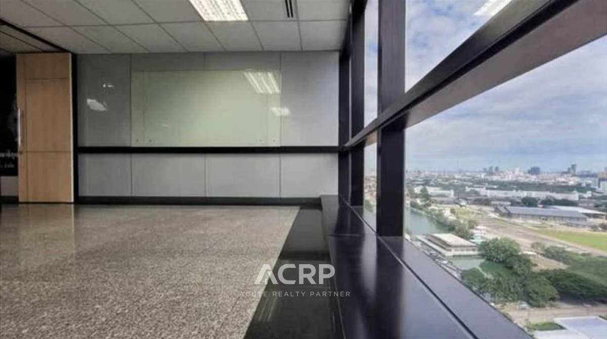 ขายสำนักงานราชเทวี พญาไท : ขาย/ให้เช่า พื้นที่สำนักงาน ขนาด 252 ตร.ม. อาคาร SM Tower พหลโยธินใกล้สถานี BTS สนามเป้า