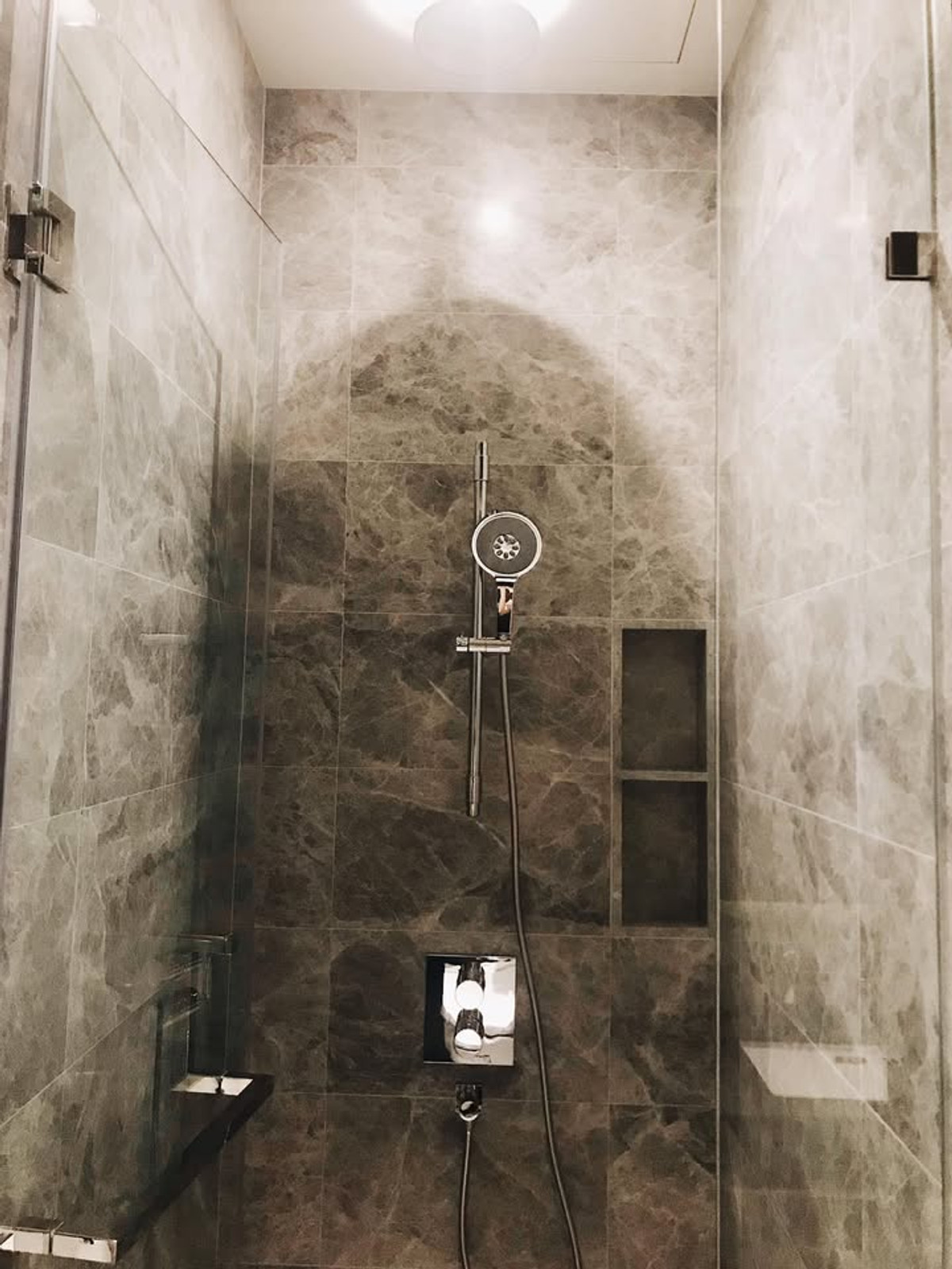 ให้เช่าคอนโดวิทยุ ชิดลม หลังสวน : !! ห้องสวย ให้เช่าคอนโด 28 Chidlom ใกล้ BTS ชิดลม