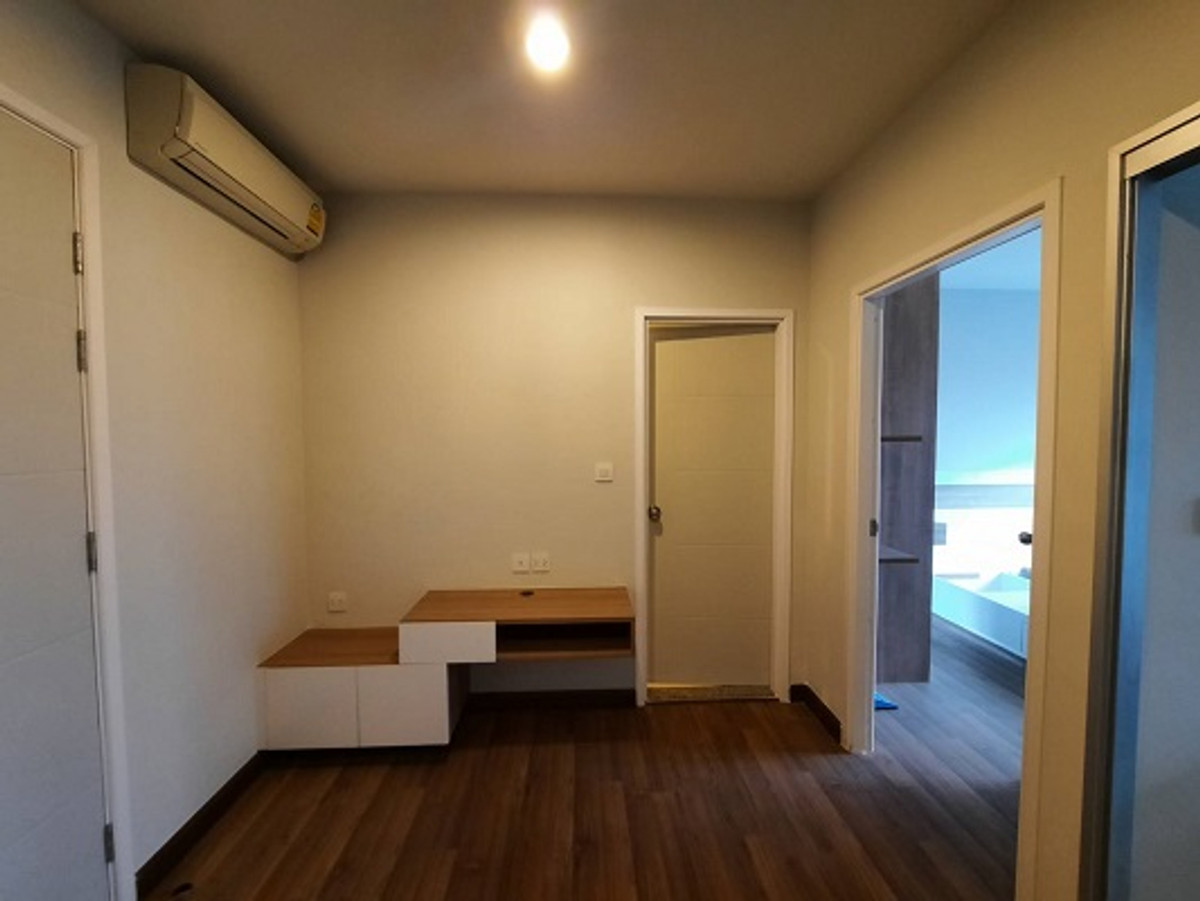 ขายคอนโดรัตนาธิเบศร์ สนามบินน้ำ พระนั่งเกล้า : 💖💖ขายราคาถูก  ห้องใหม่ Centric Tiwanon Station / 1 ห้องนอน ขนาด 31.9 ตรม ราคาเพียง 1.99 ล้านบาท// สนใจสอบถามได้นะคะ  LINE  ID = atfirm2010  💖💖