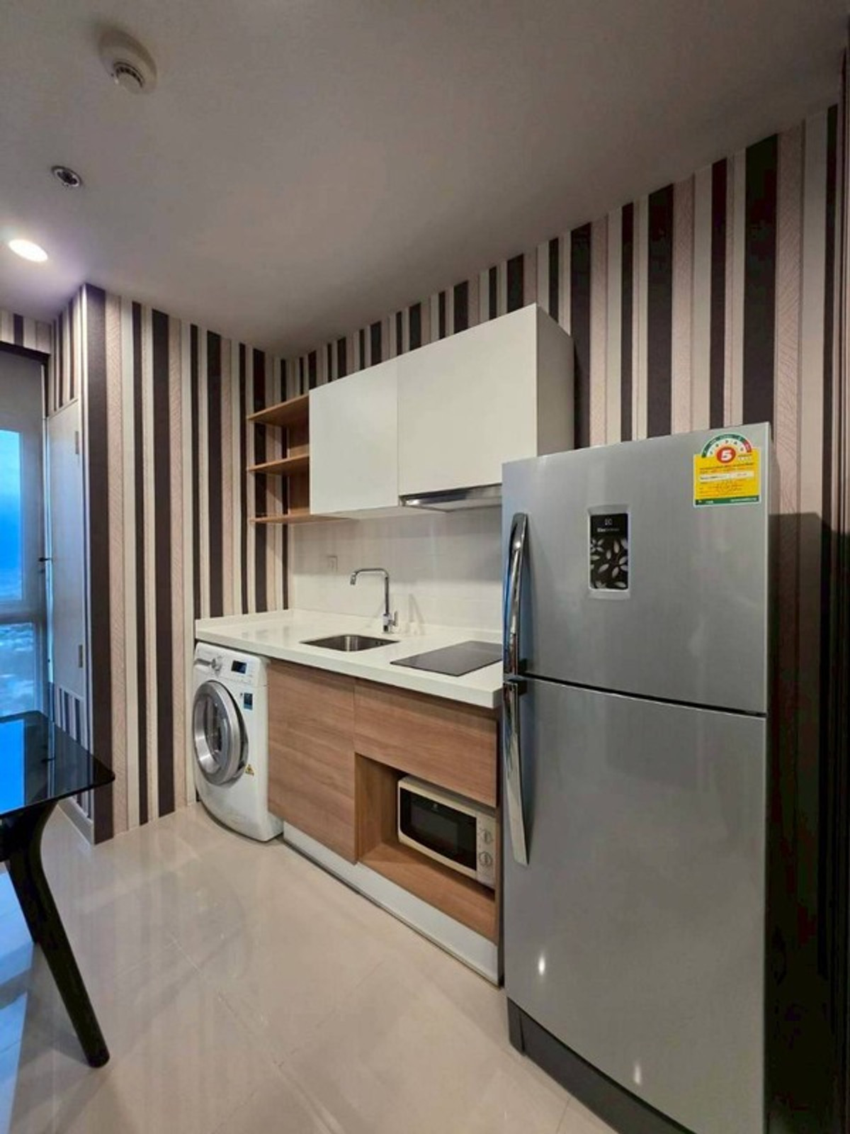 ขายคอนโดรัตนาธิเบศร์ สนามบินน้ำ พระนั่งเกล้า : 💖💖ขายห้องสวย Centric Tiwanon Station / 1 ห้องนอน ขนาด 32 ตรม ราคาเพียง 1.79 ล้านบาท// สนใจสอบถามได้นะคะ  LINE  ID = atfirm2010  💖💖