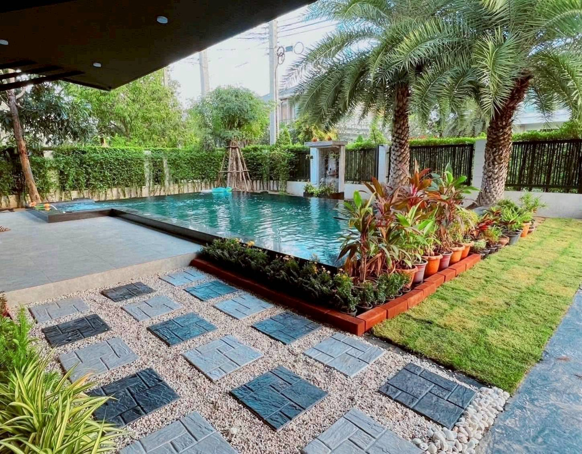 For RentHouseLadkrabang, Suwannaphum Airport : Detached Pool Villa at Perfect Masterpiece Sukhumvit 77 – Suvarnabhumi Please call: 062-496-6454