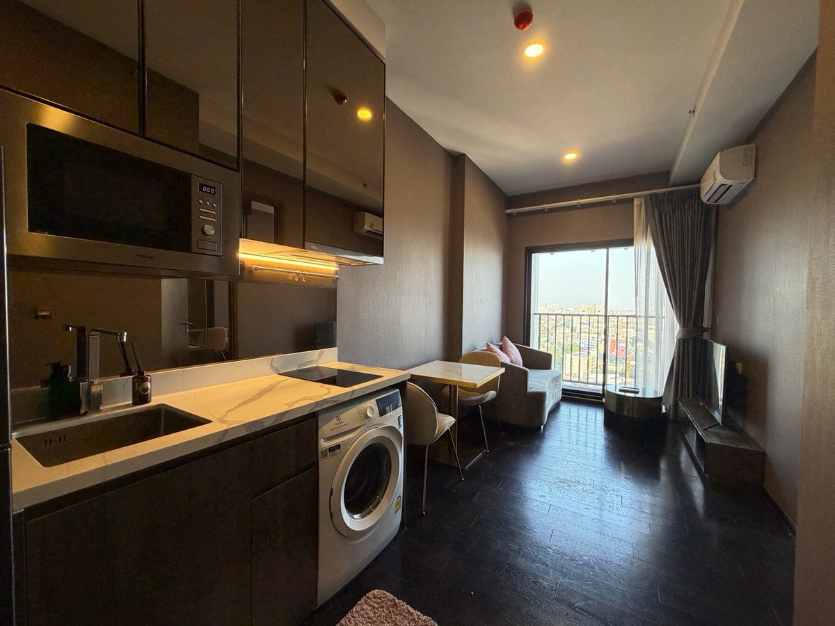 ให้เช่าคอนโดสุขุมวิท อโศก ทองหล่อ : 🤎✨ห้องสวยคลาสสิค หรูหรา พร้อมอยู่ แต่งครบ คอนโดพาร์ค ออริจิ้น ทองหล่อ 1 ห้องนอน 1 ห้องน้ำ ม่านไฟฟ้า มีอ่างอาบน้ำ ทำเลดีใจกลางซ.ทองหล่อ เดินทางสะดวก พร้อมรถAlphard รับ-ส่ง 