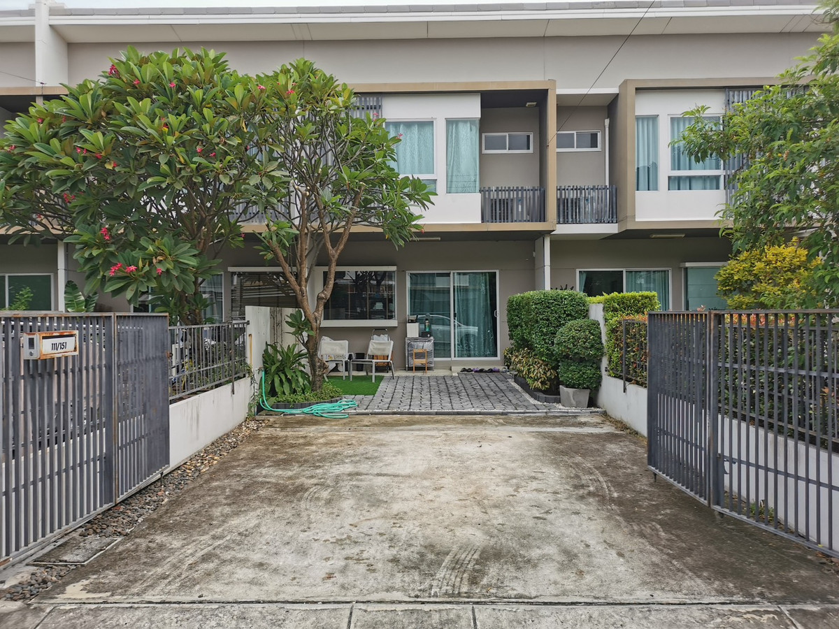 ขายทาวน์โฮมสมุทรปราการ สำโรง :  อินดี้ ศรีนครินทร์ / 2 ห้องนอน (ขาย) Indy Srinakarin / 2 Bedrooms (FOR SALE) YOK001