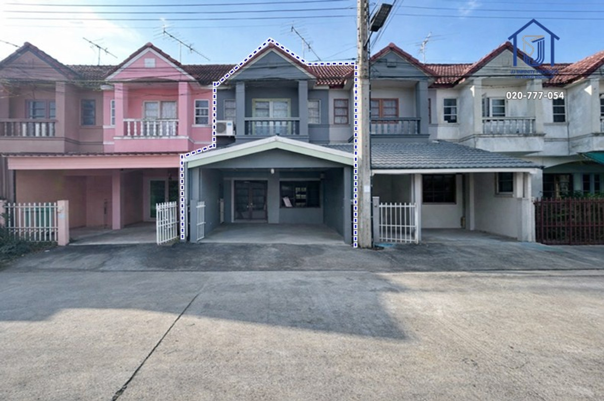For SaleTownhomePathum Thani,Rangsit, Thammasat : 2-story townhouse for sale, Sarinya Village, Khlong Luang, Soi Bongkot 73, near Rangsit–Future Park.