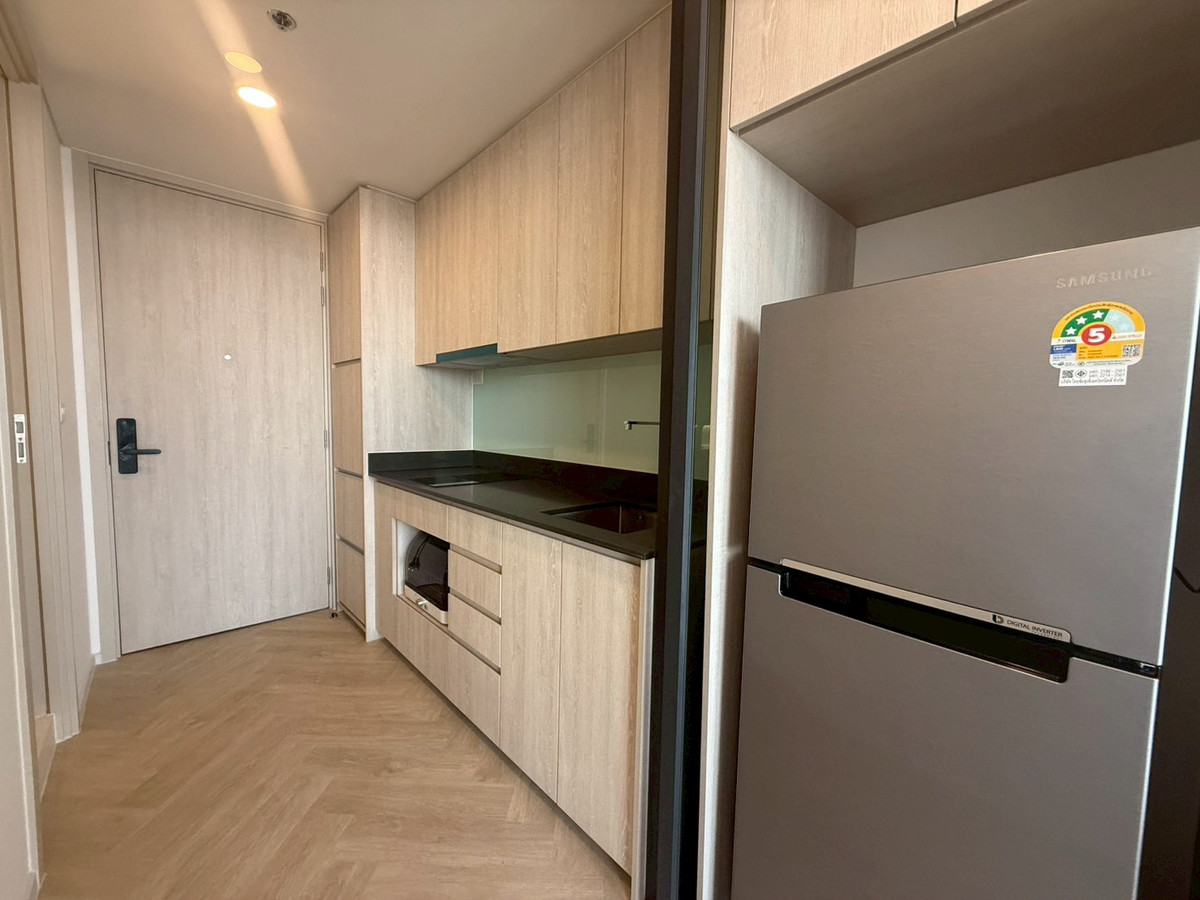 ให้เช่าคอนโดพระราม 9 เพชรบุรีตัดใหม่ RCA : Landmark at MRTA station RAMA9 (ไซมิส พระราม9)