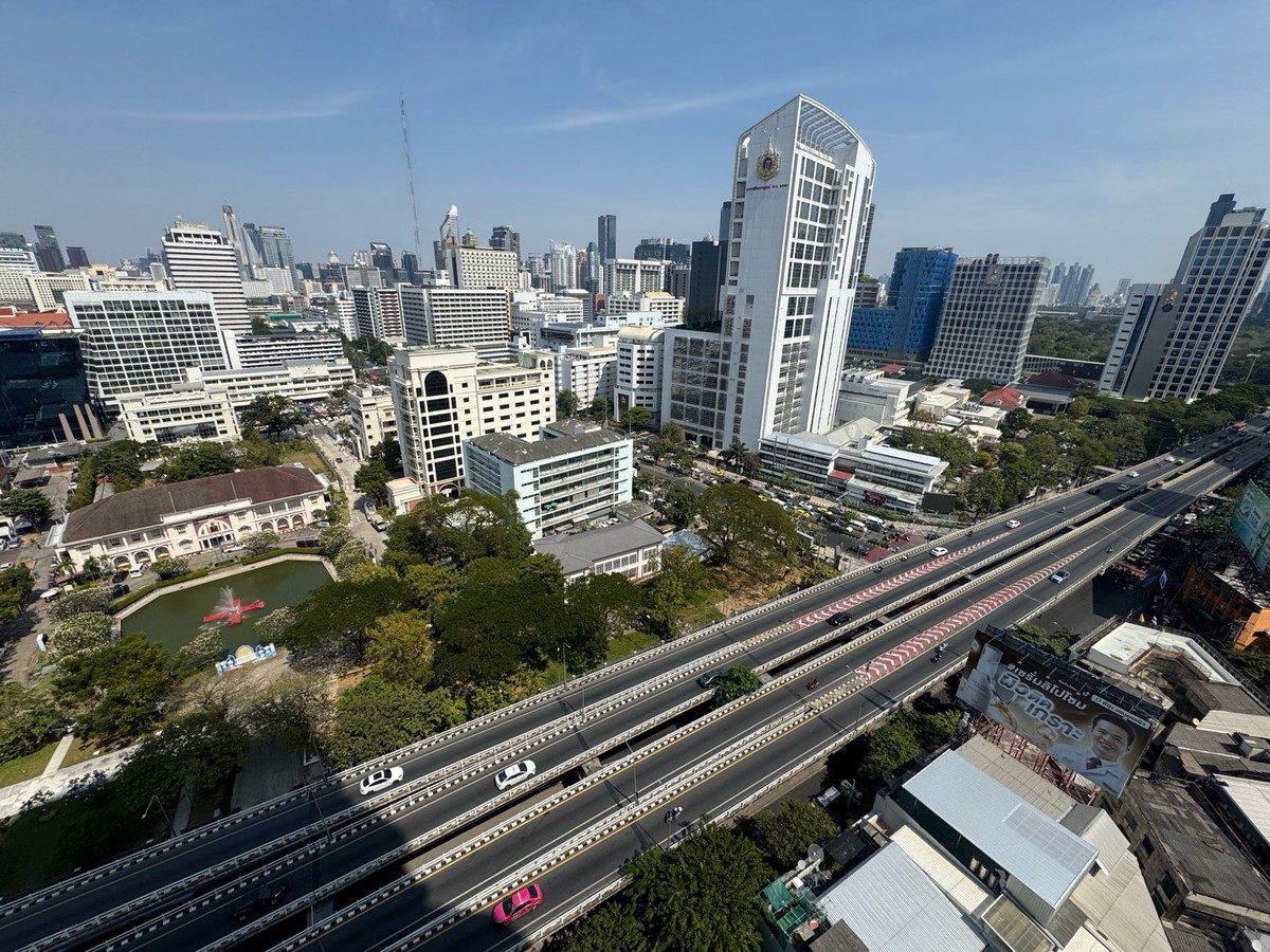 ขายคอนโดสยาม จุฬา สามย่าน : 🏙 For Sale: Culture Chula2 Bed, 1 Bath Size 56 sq.m.Closed kitchen Phat: 064-642-8664Nui: 094-624-2014