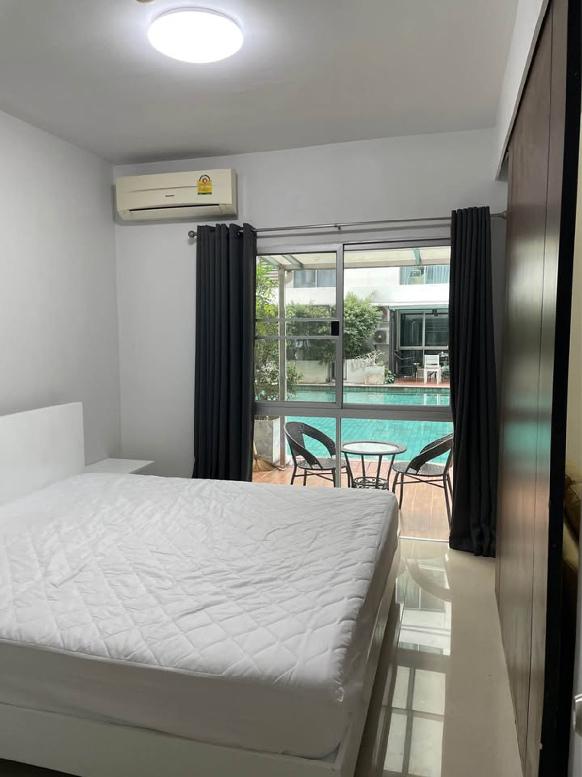 ให้เช่าคอนโดพระราม 9 เพชรบุรีตัดใหม่ RCA : ให้เช่า คอนโด เอ สเปซ อโศก รัชดา ใกล้ MRT พระราม 9  