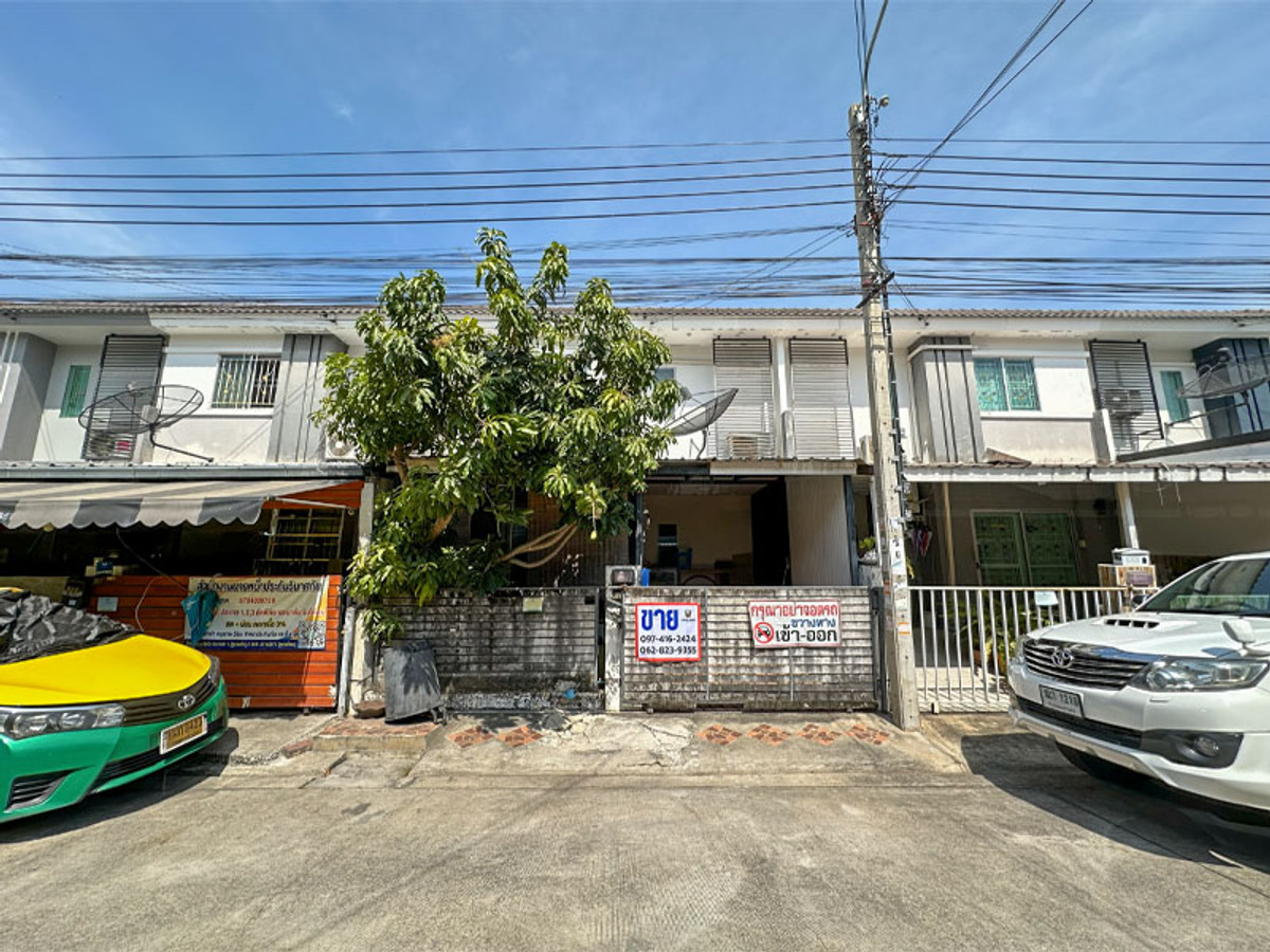 ขายทาวน์โฮมราษฎร์บูรณะ สุขสวัสดิ์ : 𝑻𝒐𝒘𝒏𝒉𝒐𝒎𝒆 บ้านพฤกษา 82 ประชาอุทิศ  𝑷𝒓𝒊𝒄𝒆: เพียง 1.49 ล้านบาทเท่านั้น! ( รีบตัดสินใจด่วน )