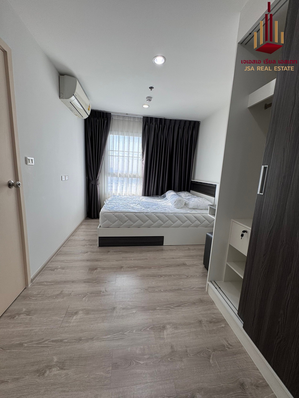 ให้เช่าคอนโด : ✨ For Rent: Chewathai Phetkasem 27 Condo ✨  💰 Only 12,000 THB/month