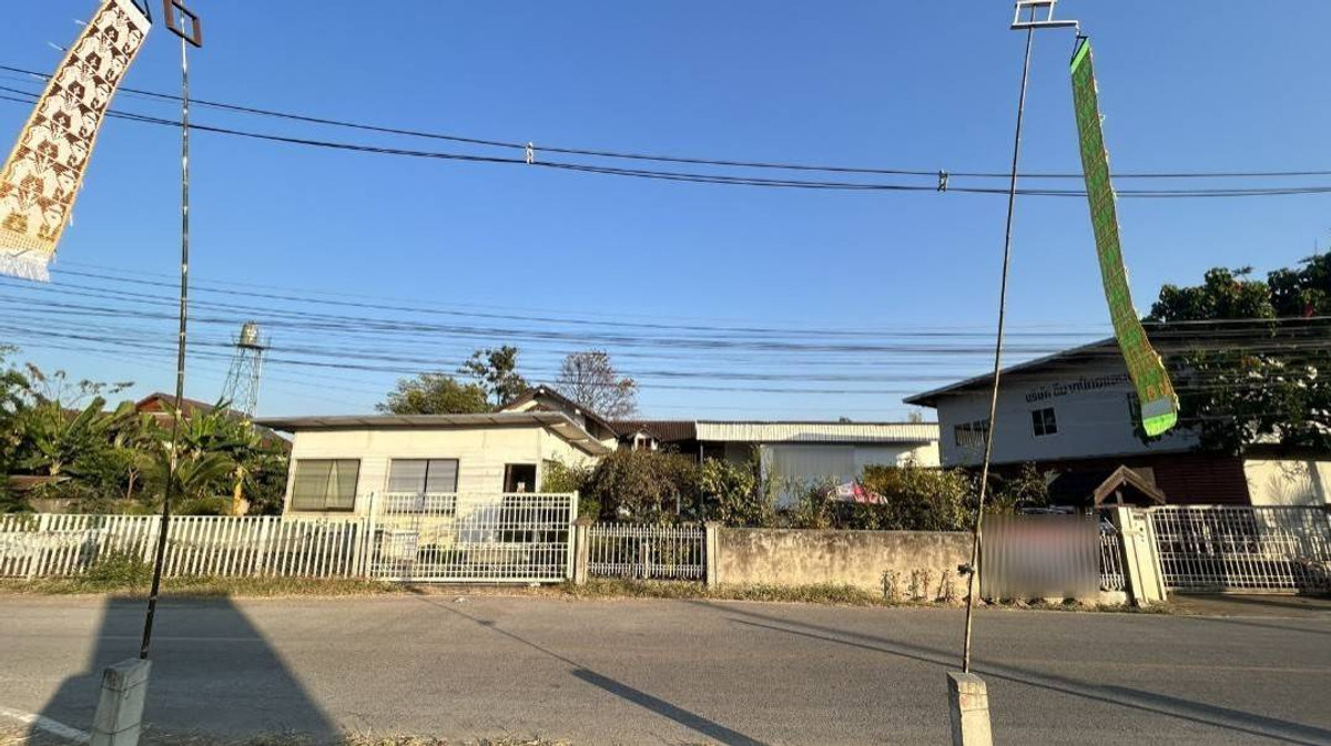 For SaleLandChiang Mai : Land with existing structures 408 sq.wah, Near main road and Ambassador Bilingual School 500 m.