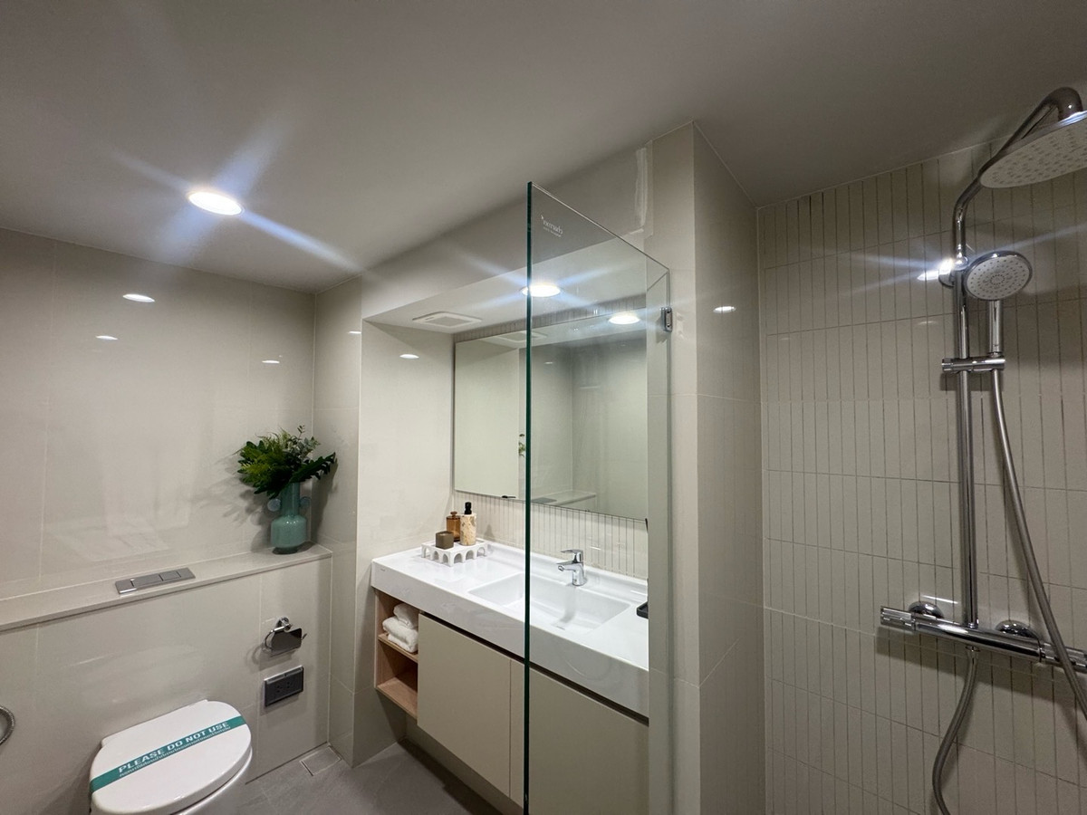 ขายคอนโดสยาม จุฬา สามย่าน : 🏙 For Sale: Culture Chula2 Bed, 1 Bath Size 56 sq.m.Closed kitchen Phat: 064-642-8664Nui: 094-624-2014