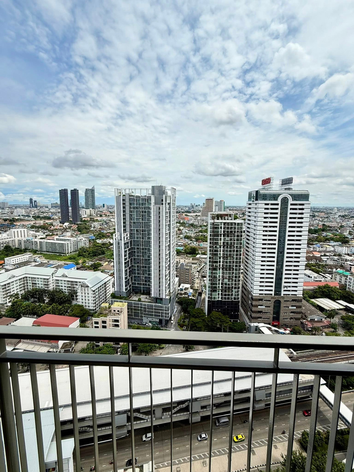For SaleCondoWongwianyai, Charoennakor : Hive at Sathorn / 2 Bedrooms (FOR SALE), Hive at Sathorn / 2 Bedrooms (For Sale) PT032