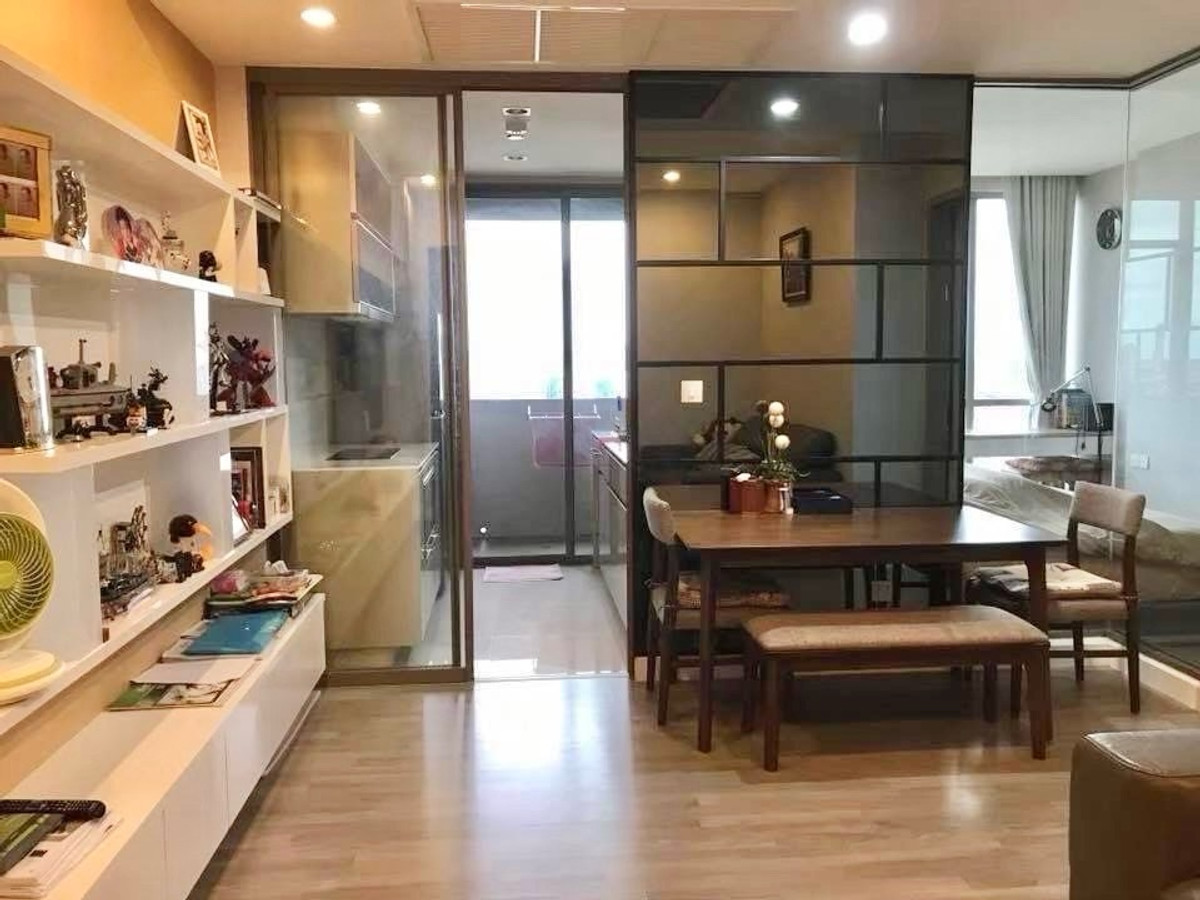 ให้เช่าคอนโดสยาม จุฬา สามย่าน : 📍 โครงการ : The Room Rama 4 (เดอะ รูม พระราม 4)🚝 ใกล้ : MRT หัวลำโพง / MRT สามย่าน / ม. จุฬาฯ💵 ราคาเช่า : 28,000 บาท / เดือน