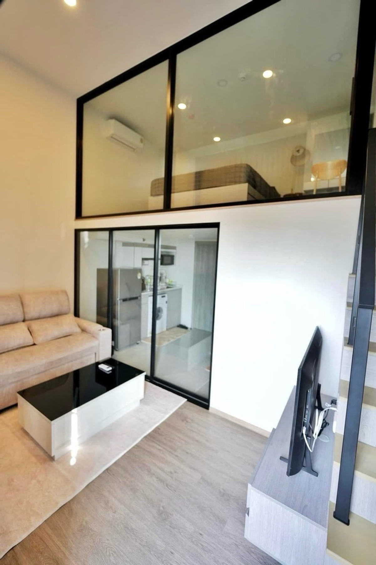 ให้เช่าคอนโดรัตนาธิเบศร์ สนามบินน้ำ พระนั่งเกล้า : 📍 โครงการ : Origin Plug & Play Nonthaburi Station
🚝 ใกล้ : MRT แยกนนทบุรี 1 (หน้าโครงการ ติดถนนใหญ่)
💵 ราคาเช่า : 16,000 บาท / เดือน