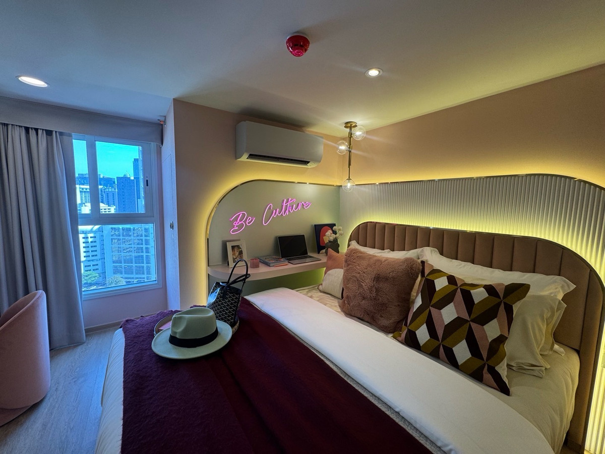 ขายคอนโดสยาม จุฬา สามย่าน : 🏙 For Sale: Culture Chula2 Bed, 1 Bath Size 56 sq.m.Closed kitchen Phat: 064-642-8664Nui: 094-624-2014