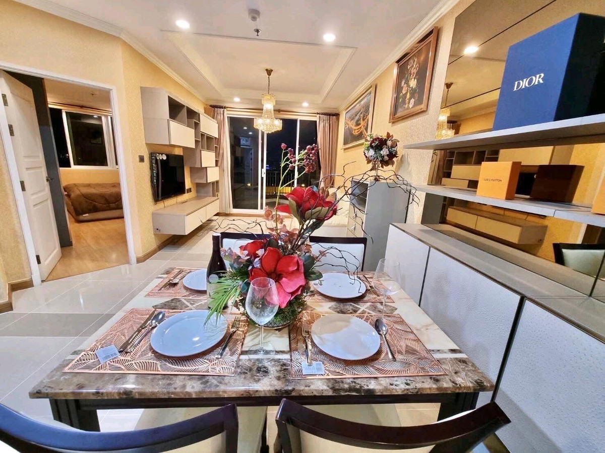 For RentCondoRama9, Petchburi, RCA : Rent Supalai Wellington 1 MRT Sunawatham 2 bed fix car