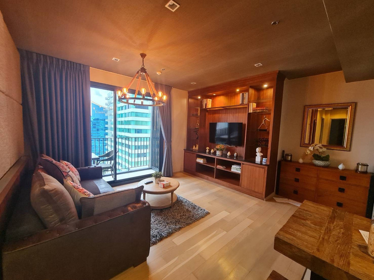 For RentCondoSukhumvit, Asoke, Thonglor : Best price 🎉 For rent HQ Thonglor beautiful room with bathtub decorated in classic style, high floor, city view ✨