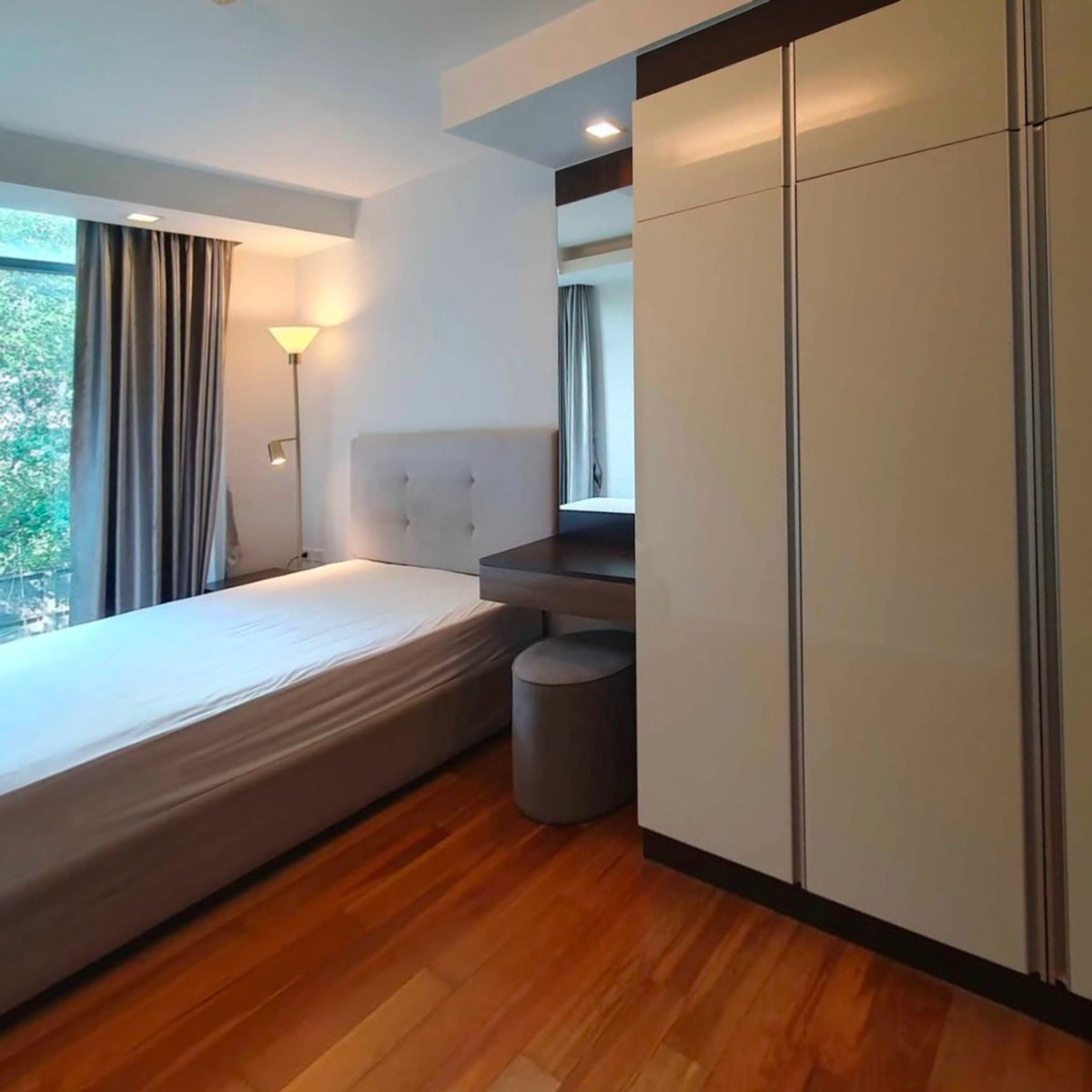 ขายคอนโดวิทยุ ชิดลม หลังสวน : 🏢 Focus Ploenchit | 1 นอน 48 ตร.ม. ใกล้ BTS เพลินจิต ราคาขาย 5.49 ล้านบาท 📞: 065-626-5636 (คุณกี้)