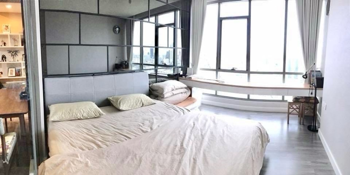 ให้เช่าคอนโดสยาม จุฬา สามย่าน : 📍 โครงการ : The Room Rama 4 (เดอะ รูม พระราม 4)🚝 ใกล้ : MRT หัวลำโพง / MRT สามย่าน / ม. จุฬาฯ💵 ราคาเช่า : 28,000 บาท / เดือน