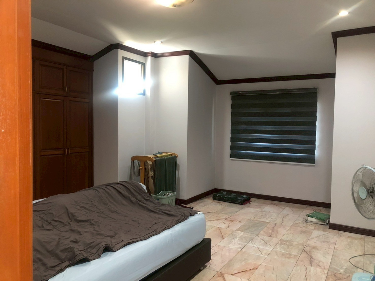 For SaleHouseBang Sue, Wong Sawang, Tao Pun : 95775 - Rare detached house for sale, Prachachuen, Bang Khen Fang Tai, Bang Sue, Bangkok, area 109 sq m. Renovated a little, looks luxurious and comfortable.