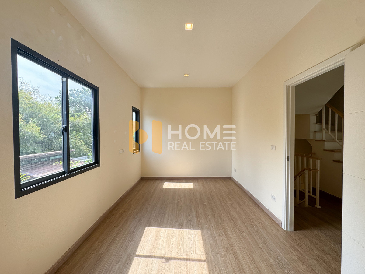 ขายทาวน์โฮมพัฒนาการ ศรีนครินทร์ : ขายด่วน ราคาดีสุดในโครงการ บนที่ดินใหญ่ 28 ตารางวา  🔥 ไอเจ้นท์ พรีเมียม ทาวน์โฮม พัฒนาการ / 3 ห้องนอน (ขาย), Eigen Premium Townhome Pattanakarn / 3 Bedrooms (FOR SALE) FON263