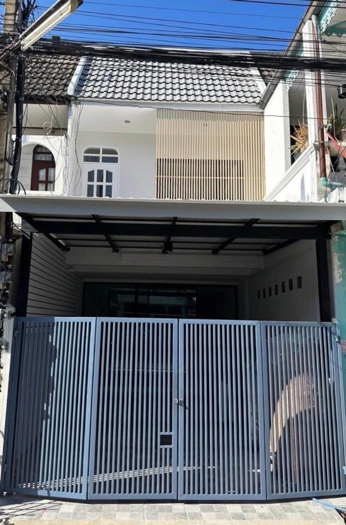 For RentHouseLadprao101, Happy Land, The Mall Bang Kapi : Rent Lat Phrao near the BTS