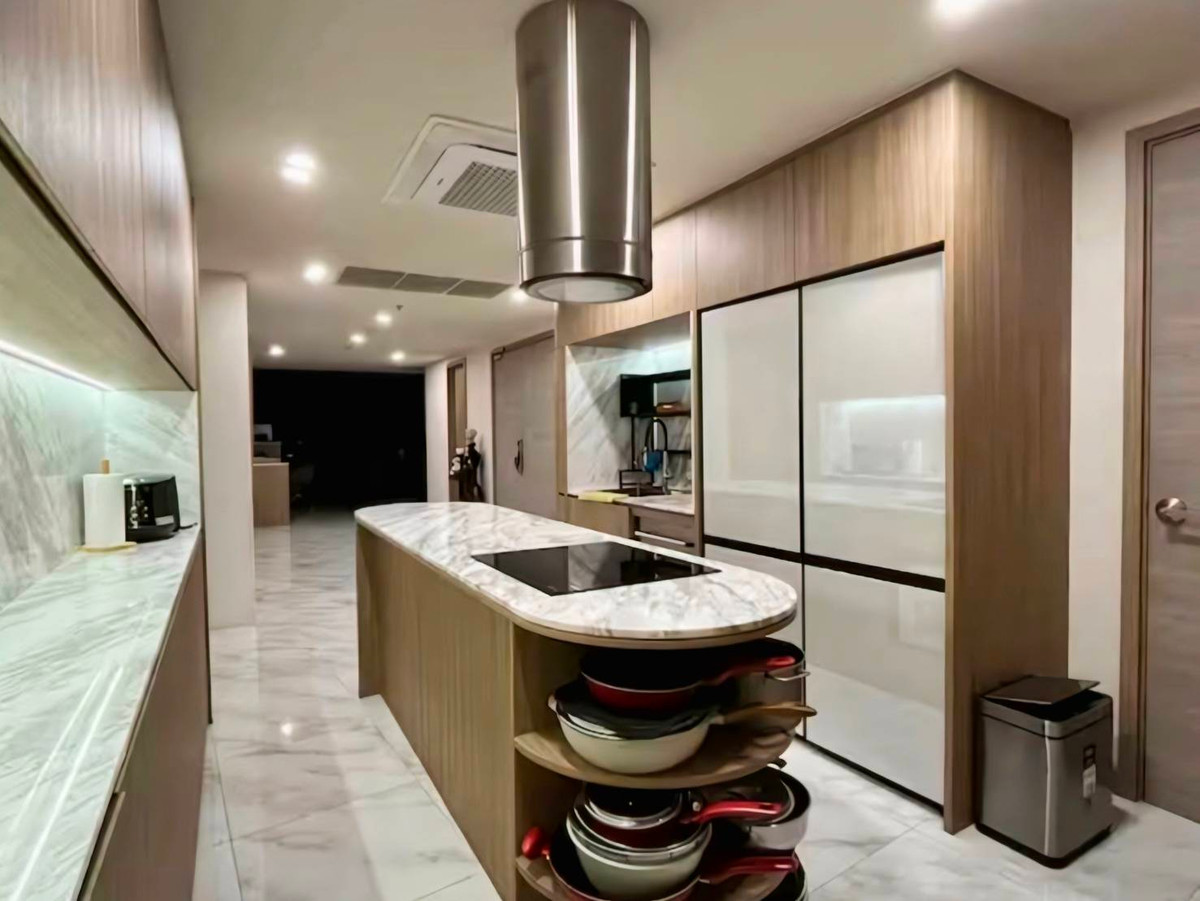 For RentCondoRama3 (Riverside),Satupadit : Condo for rent, Supalai Riva Grande Rama 3, luxury room next to the river, 294 sq m, parking 130%.