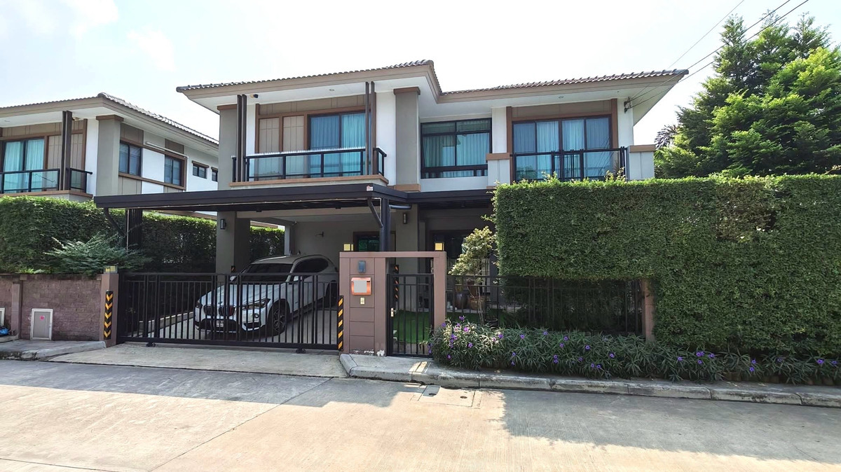 HousePattanakan, Srinakarin : For rent/sale 2 story detached house