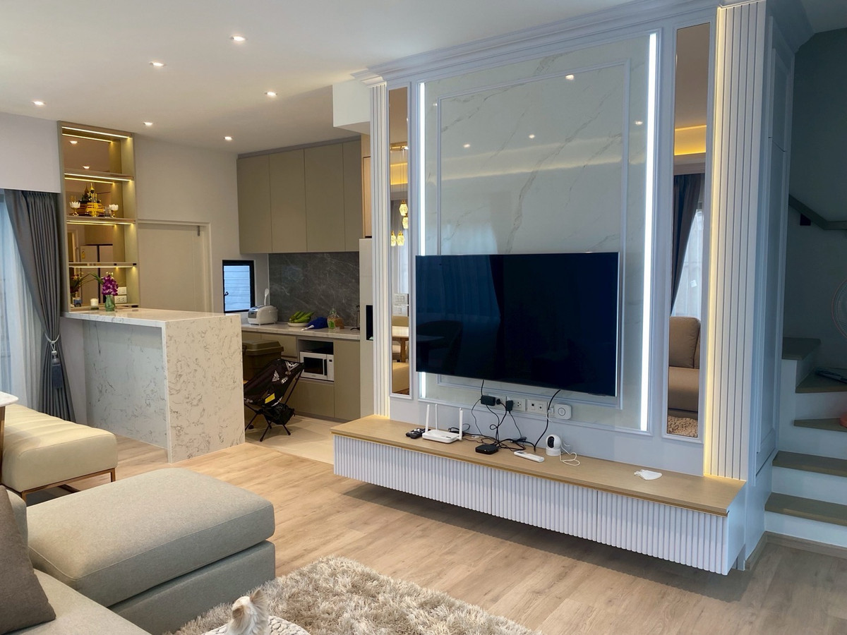 ให้เช่าทาวน์โฮมบางนา แบริ่ง ลาซาล : 💥ForRent💥3Bed • Indy5 Bangna KM.7 🏡 Near Mega Bangna 5 mins ✨ Duplex ‼️Corner House with Private Garden 🌳 Ready to move in ‼️