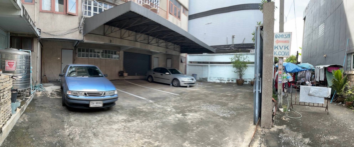 ขายสำนักงานพระราม 9 เพชรบุรีตัดใหม่ RCA : #ขายอาคารสำนักงาน5 ชั้นติดถนนเพรบุรีตัดใหม่37 พื้นที่ใช้สอย1250 จอดรถ6 คัน เนื้อที่116 ตารางวา #ทำเลค้าขาย เหมาะทำโชว์รูม#ใกล้ชิดลม#Bts เพลินจิต ประตูน้ำ ทางด่วน