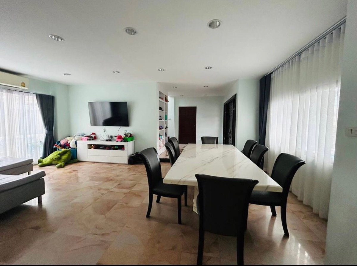 บ้านมีนบุรี-ร่มเกล้า : ขายและให้เช่า บ้านเดี่ยว2ชั้น หมู่บ้าน เพอเฟคเพลส รามคำแหง164 เนื้อที่146 ตารางวา มีนบุรี กรุงเทพ