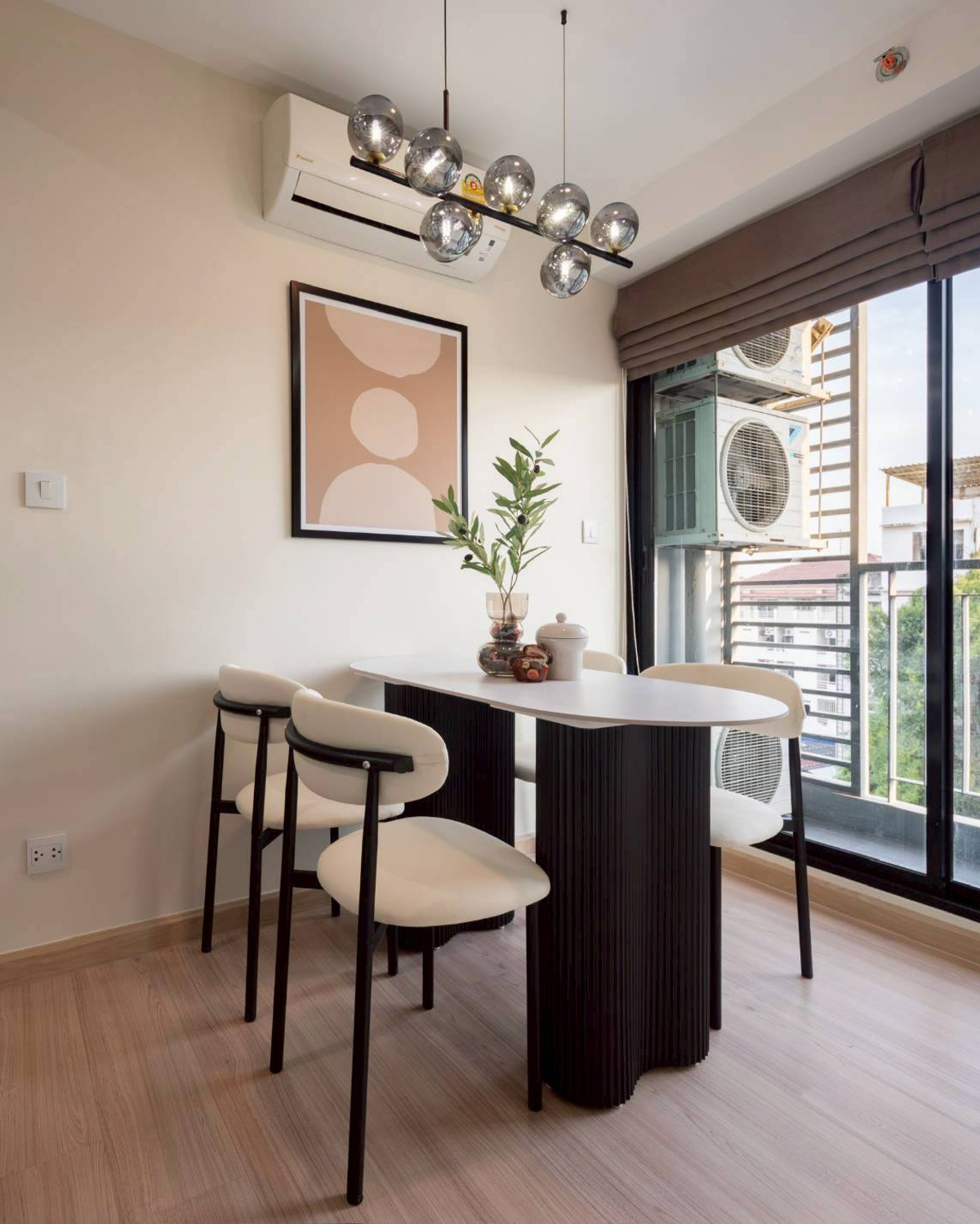 ขายคอนโดวิภาวดี ดอนเมือง หลักสี่ : S2956 คอนโดแต่งครบ พร้อมอยู่ Knightsbridge Skycity สะพานใหม่