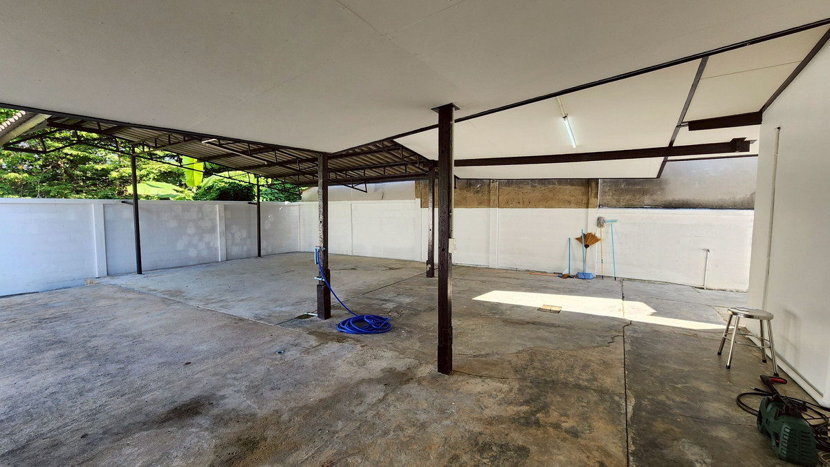 ขายบ้านชะอำ เพชรบุรี : 95639 - ขายบ้านชั้นเดียวหลังมุมเพิ่งรีโนเวทใหม่ อำเภอเมืองเพชรบุรี