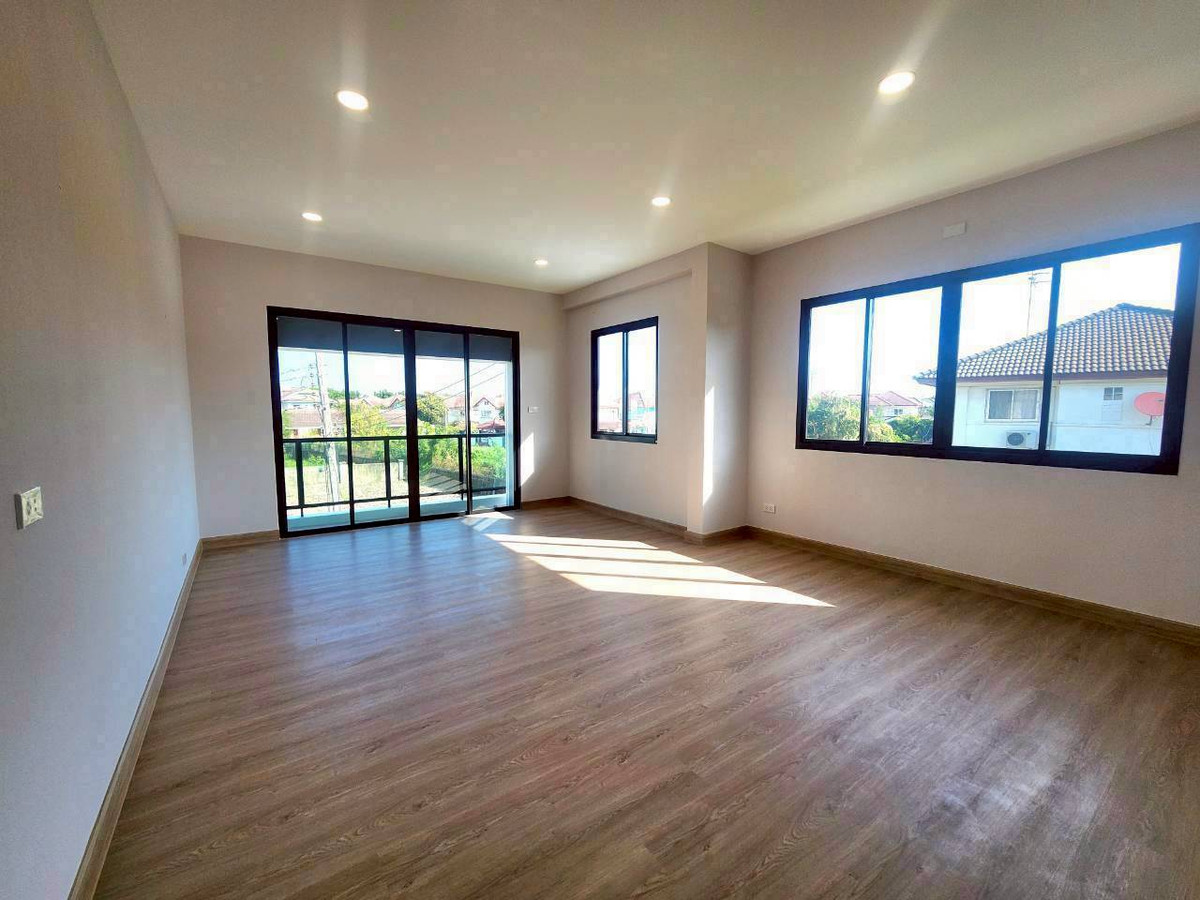 For SaleHouseNonthaburi, Bang Yai, Bangbuathong : Single house for sale Chollada Village, Bang Bua Thong, area 156 square meters, Bang Kruai-Sai Noi Road. Bang Rak Yai Subdistrict Bang Bua Thong District, Nonthaburi