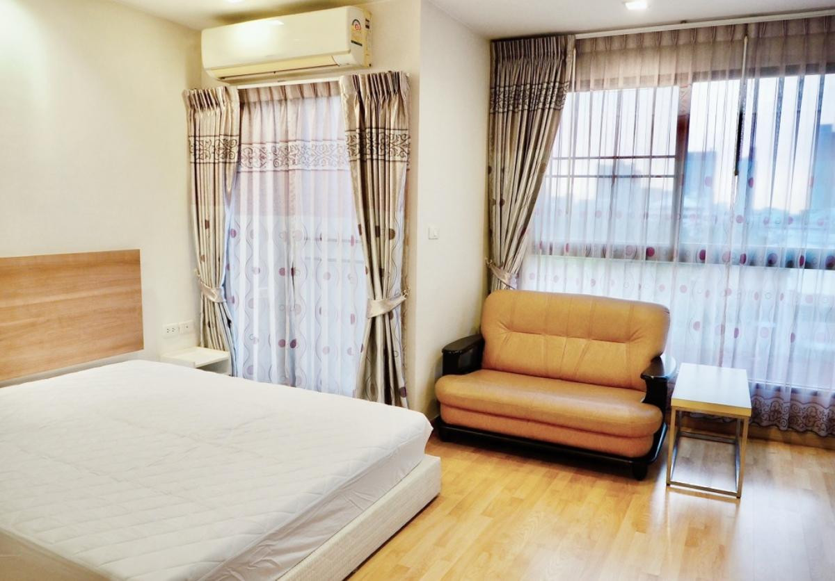 ให้เช่าคอนโดพระราม 9 เพชรบุรีตัดใหม่ RCA : 🔥 ให้เช่า CASA CONDO Asoke–Din Daeng ✨ ห้องมุม วิวสระ โล่งโปร่ง ลมดี ไม่ร้อน