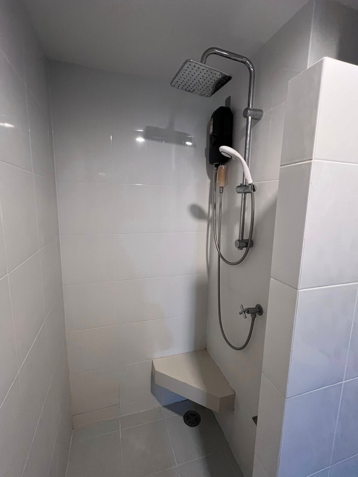 For RentCondoSamut Prakan,Samrong : For Rent 🔥 The Kith Sukhumvit 113 🔥 Fully furnished and equipped with appliances. Near BTS Samrong.