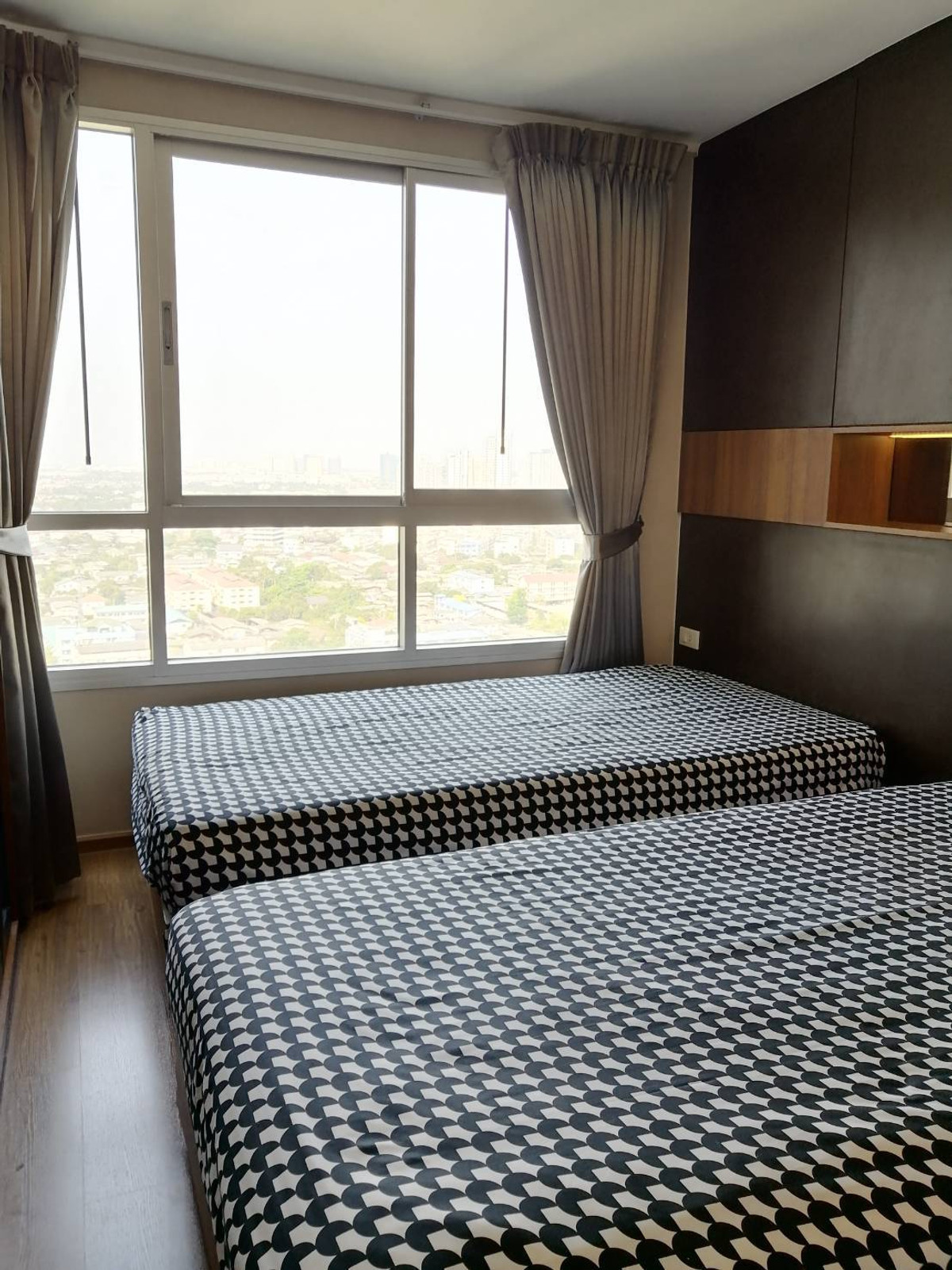 ให้เช่าคอนโดท่าพระ ตลาดพลู วุฒากาศ : P-45218 วิวเมืองสวย! ยู ดีไลท์ ตลาดพลู 1 นอน พร้อมอยู่ 9,500 บาท Line Id: @easythaihome 085-592-2897