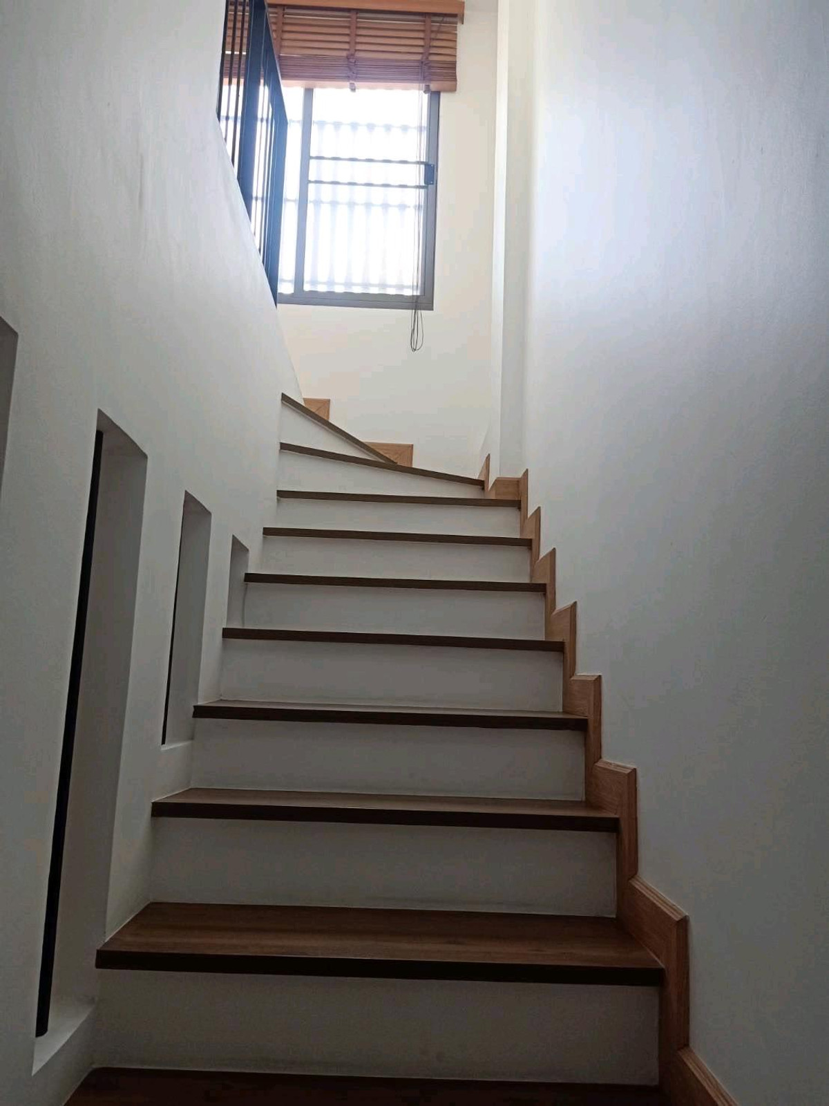 ให้เช่าทาวน์โฮมเกษตร นวมินทร์ ลาดปลาเค้า : ✨ บ้านพื้นที่กว้าง ฟังก์ชันครบ อยู่สบาย ทำเลศักยภาพ ค่าเช่าคุ้มมาก ✨ เหมาะทั้งอยู่อาศัย / โฮมออฟฟิศ / คนทำงานออนไลน์ / ครอบครัวใหญ่