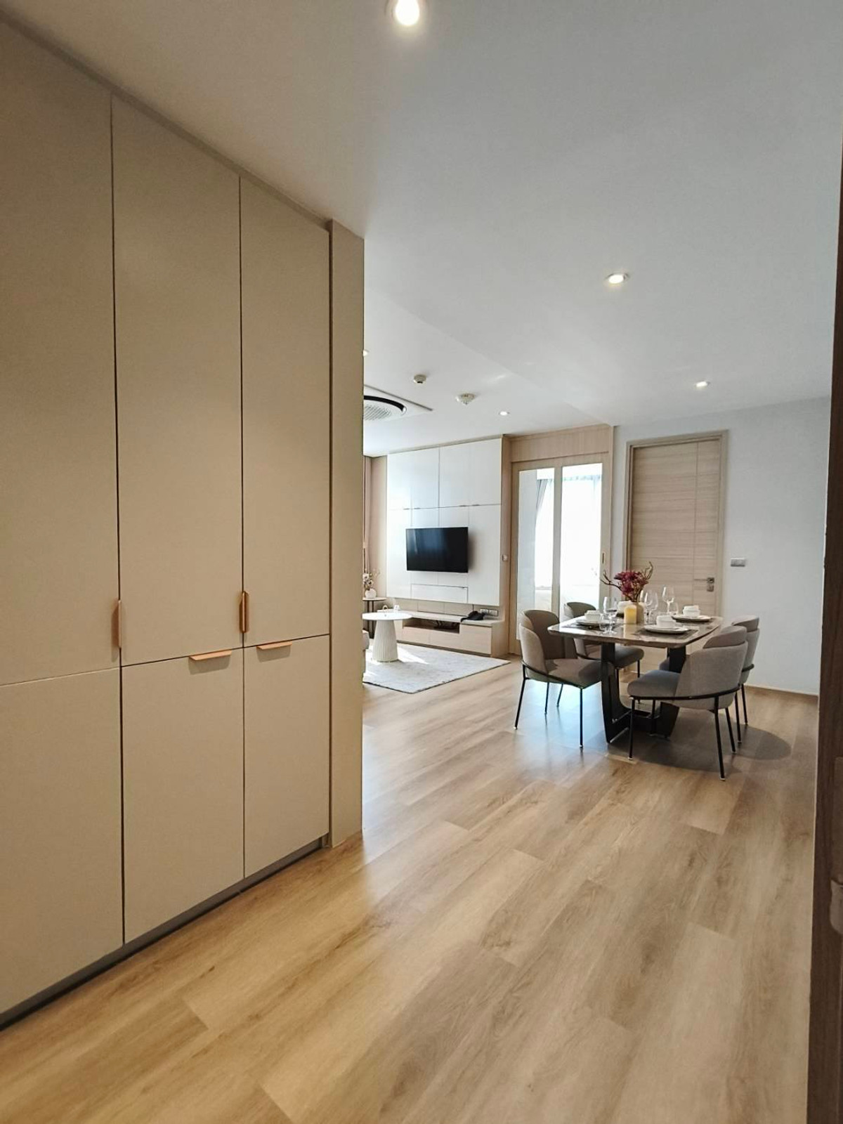 For RentCondoBangna, Bearing, Lasalle : 🔥🔥30951🔥🔥 For rent: Bearing Residence 🌐LINE ID : @fastforrentcondo