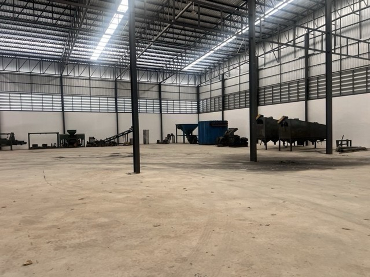 For RentWarehouseSamut Prakan,Samrong : Warehouse for rent, 5,200 square meters @ Bang Phli, Bang Pla, Bang Bo, Samut Prakan Province, suitable for stocking products and all types of light industry.