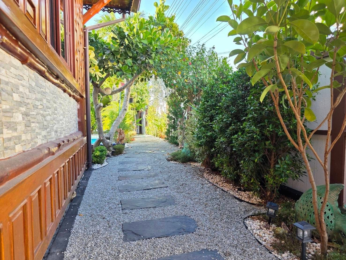 บ้านพัทยา บางแสน ชลบุรี สัตหีบ : 🌴 บ้านเดี่ยวสไตล์รีสอร์ท | พัทยา – ห้วยใหญ่ 🌴