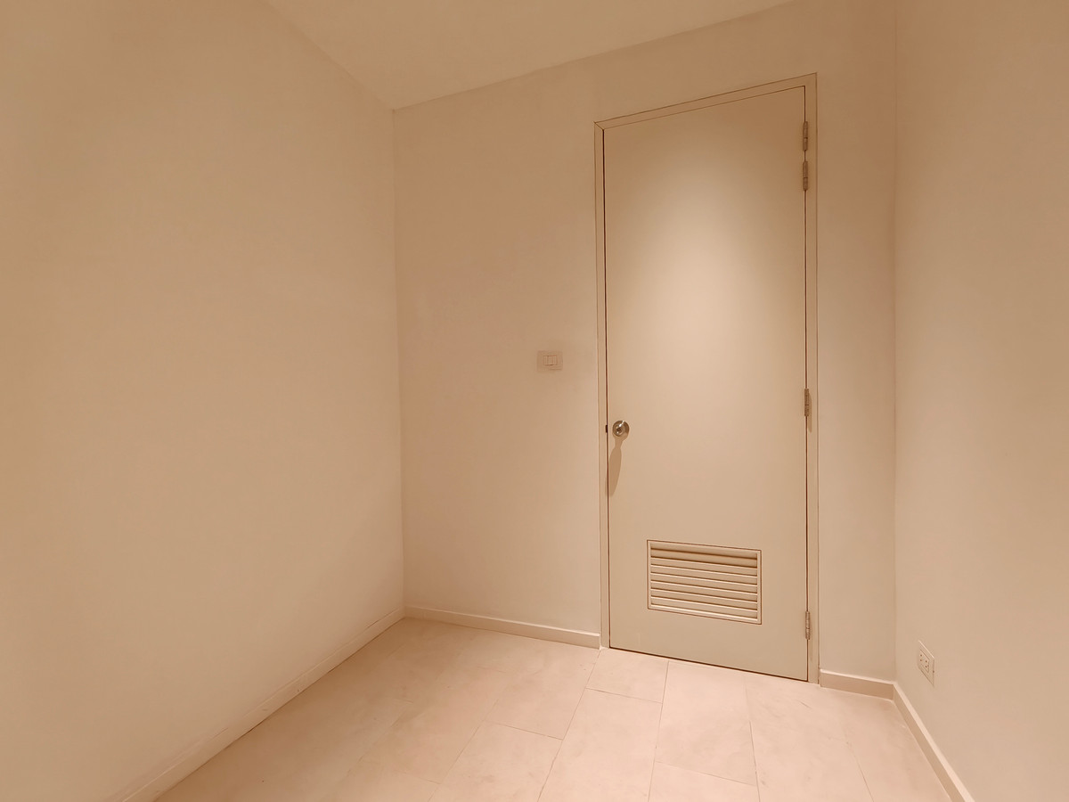 ให้เช่าคอนโดสาทร นราธิวาส : Branded Residence สุดหรูริมน้ำ Four Seasons - ยูนิตสไตล์ Oriental พร้อมวิวแม่น้ำ paranoma