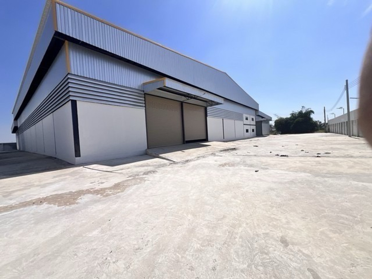 For RentWarehouseSamut Prakan,Samrong : Warehouse for rent, 5,200 square meters @ Bang Phli, Bang Pla, Bang Bo, Samut Prakan Province, suitable for stocking products and all types of light industry.