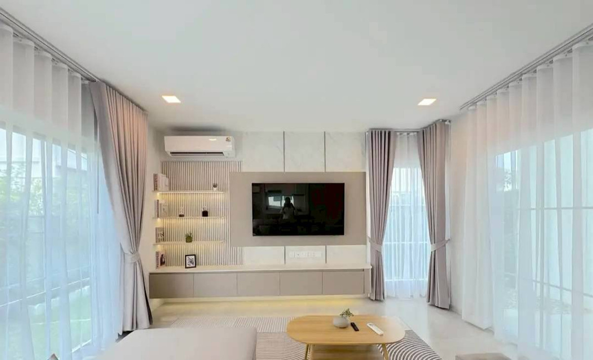 For RentHouseBangna, Bearing, Lasalle : Luxury 3 bedroom house, Chaiyapruek Bangna Km.15 project, Please Contact : 0828944624