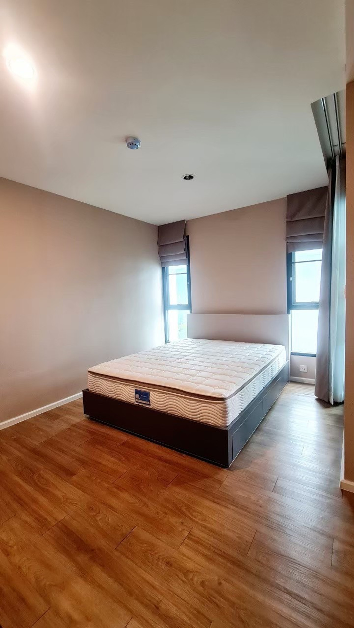 For SaleCondoBangna, Bearing, Lasalle : P-148974 City View Studio @ Very Condo Near CBD! 1.9M Line Id: @easythaihome 085-592-2897