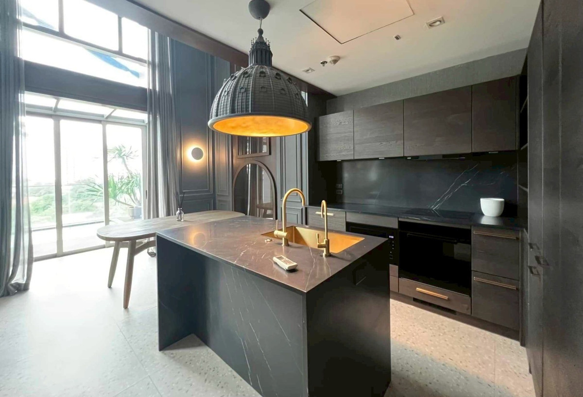 ขายคอนโดสุขุมวิท อโศก ทองหล่อ : Pet friendly For Sale🐶🐱 ASHTON MORPH Duplex with pool 2 Beds 118 sqm. 29.5 MB