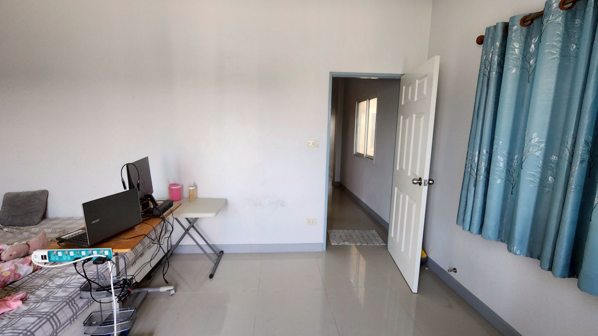 For SaleShop HouseCha-am Phetchaburi : 95641 - Cha-am commercial building for sale, good location next to 4 lane road.