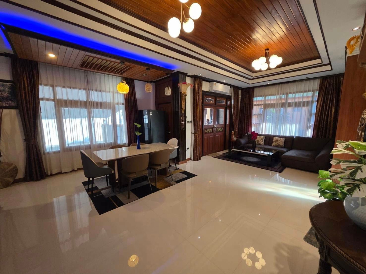 บ้านพัทยา บางแสน ชลบุรี สัตหีบ : 🌴 บ้านเดี่ยวสไตล์รีสอร์ท | พัทยา – ห้วยใหญ่ 🌴